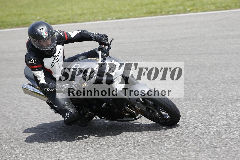 /Archiv-2024/29 12.06.2024 MOTO.CH Track Day ADR/Gruppe blau/65